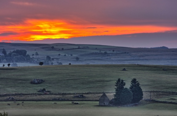 L'aube sur l'Aubrac
